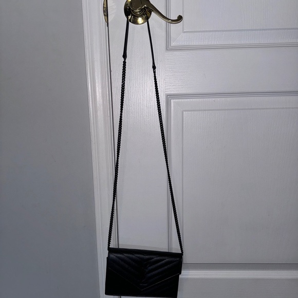 Saint Laurent Cassandre Envelope chain bag - Picture 4 of 6